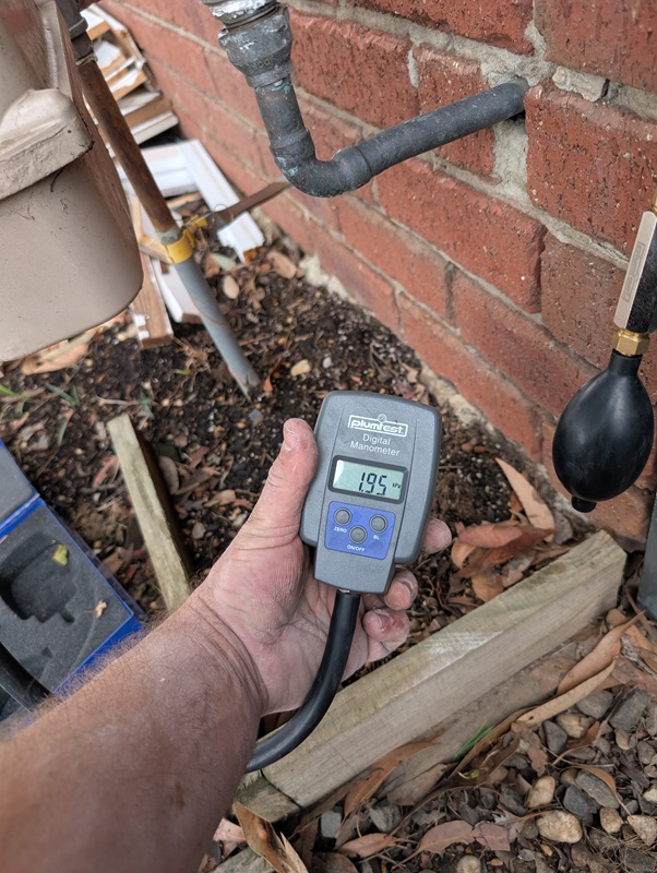 gas plumber melbourne job